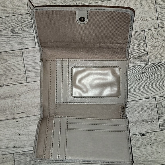 Fossil‎ Gray Bifold Wallet - Picture 4 of 6